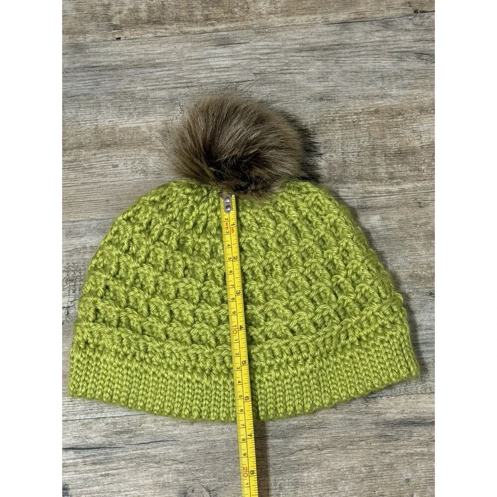 New Hand Crocheted Waffle Green Acrylic Faux Fur Pom Pom Beanie Hat Women